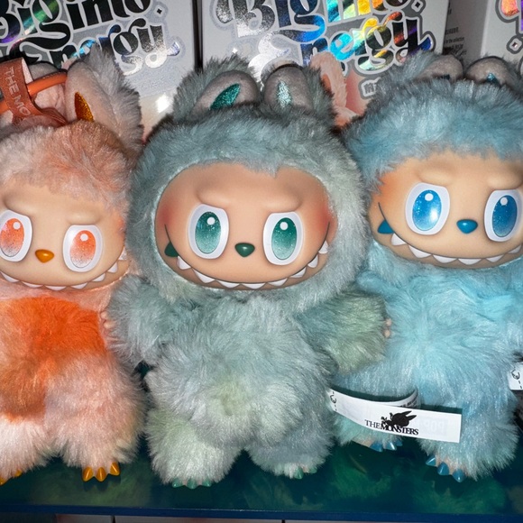 Big Into Energy set of Authentic Labubus - Picture 7 of 8